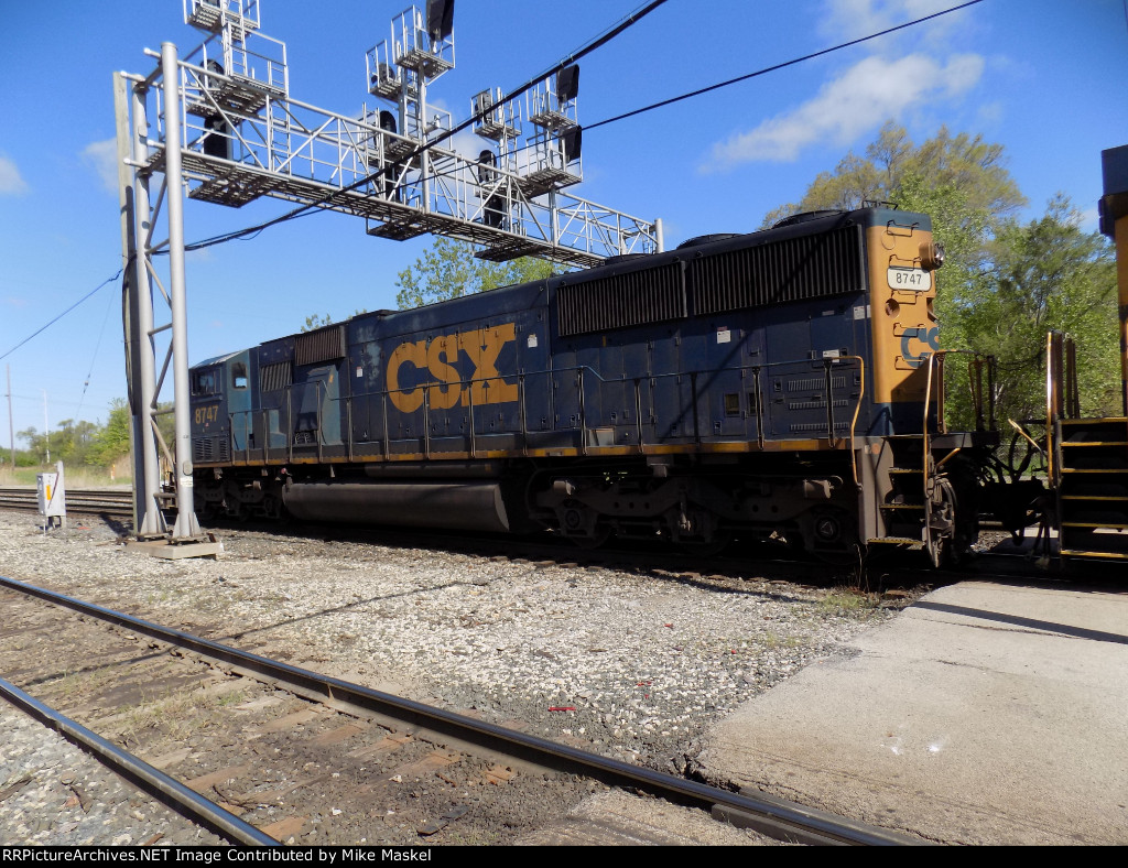 CSX 8747